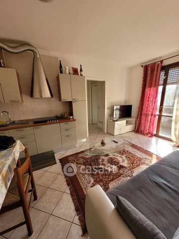 Appartamento in residenziale in Via Attilio Orioli 44