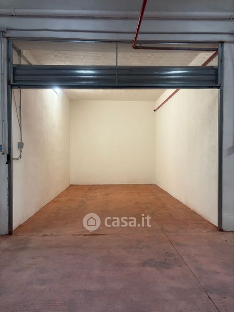 Garage/posto auto in residenziale in Via Aufidio Namusa