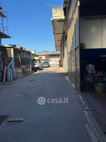 Capannone in commerciale in Via Nazionale 53