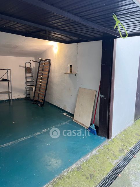 Garage/posto auto in residenziale in Via Calatafimi