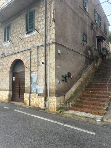 Appartamento in residenziale in Via Cesare Battisti 83