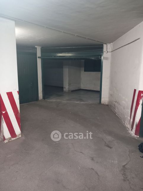 Garage/posto auto in residenziale in Via Ferreria