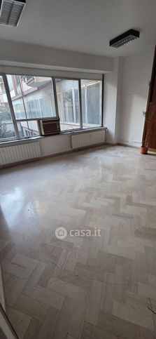 Ufficio in commerciale in Corso Italia