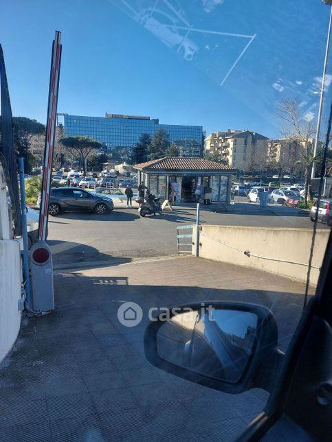 Garage/posto auto in residenziale in Piazza Cina 78