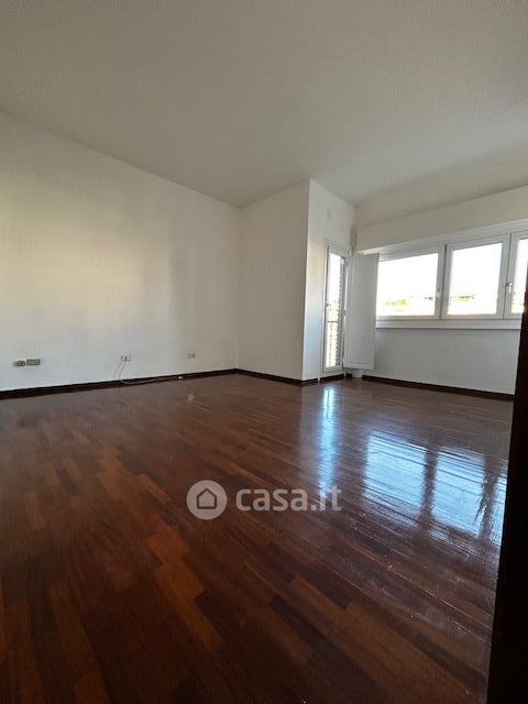 Appartamento in residenziale in Via Leon Battista Alberti 10