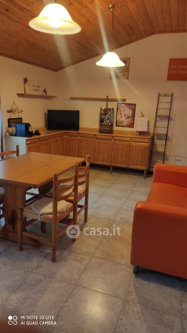 Appartamento in residenziale in Via Villa