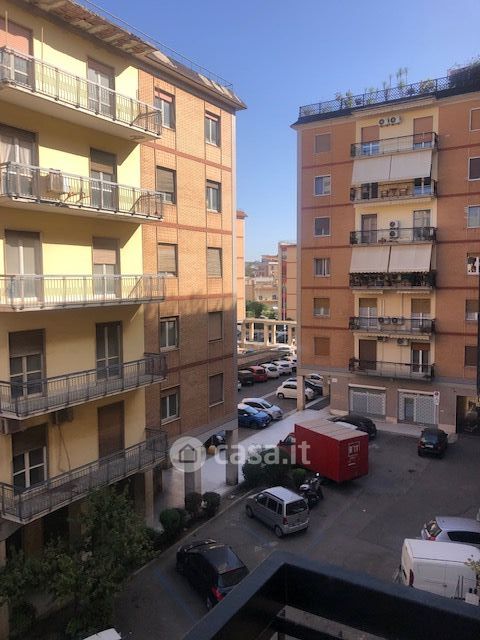 Appartamento in residenziale in Via Pontano Gioviano