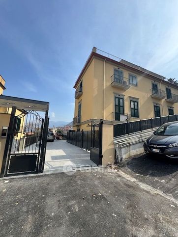 Attico/mansarda in residenziale in Via Fratte