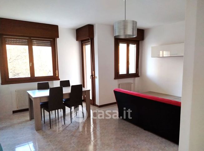 Appartamento in residenziale in Via Michele della Torre
