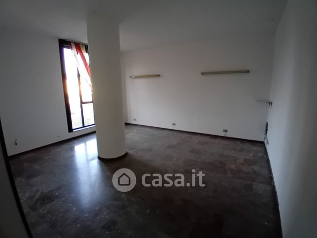 Appartamento in residenziale in Via Ruggero Bonghi 7