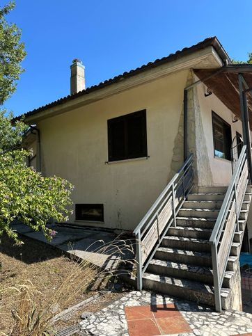 Casa indipendente in residenziale in Contrada Sant'Angelo