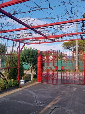 Terreno agricolo in commerciale in Via Abate Conforti