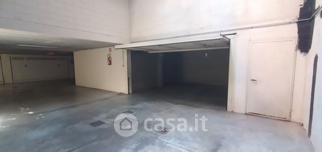 Garage/posto auto in residenziale in Via Increa 34