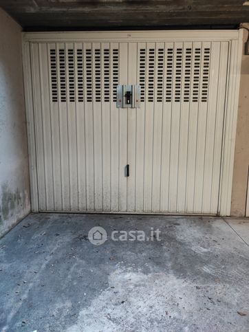 Box/posto auto in residenziale in Via Marco Biagi