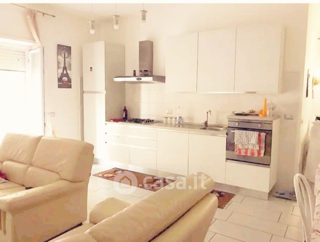 Appartamento in residenziale in Via Edmondo de Amicis 22