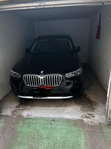 Box/posto auto in residenziale in Via Lucrino