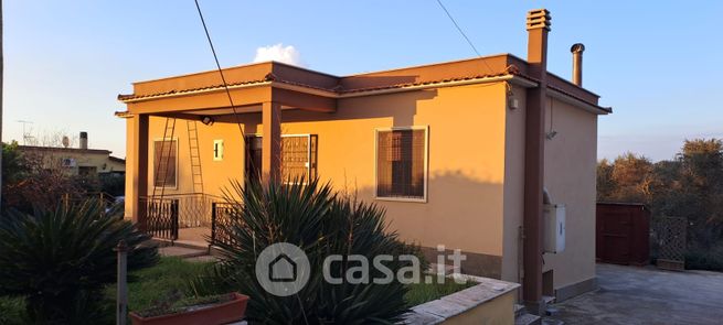 Casa indipendente in residenziale in Via Taormina 21B