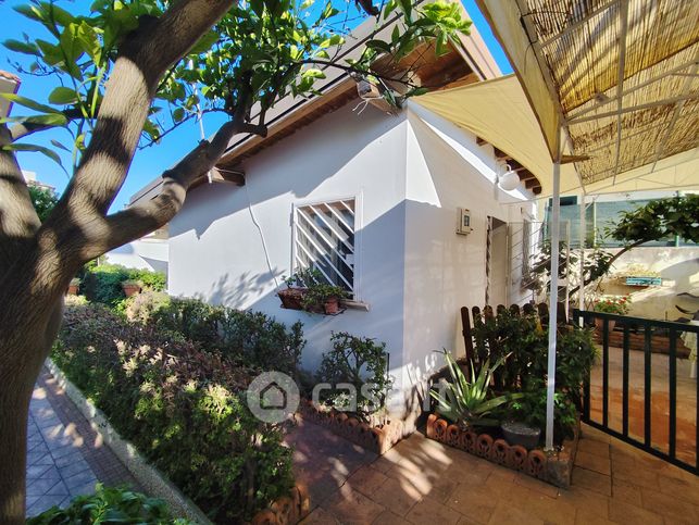 Baita/bungalow/chalet/trullo in residenziale in Baia Serena Contrada Gelsari Viale Dei Glicini