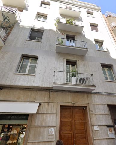 Appartamento in residenziale in Via Roberto da Bari 59