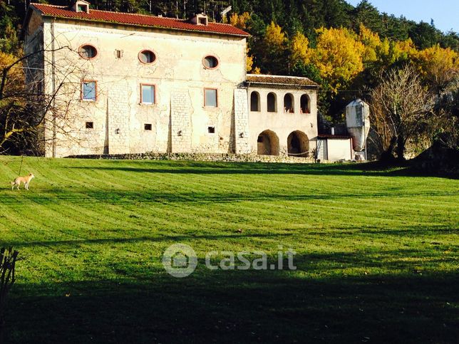 Rustico/casale in residenziale in Contrada Rio II