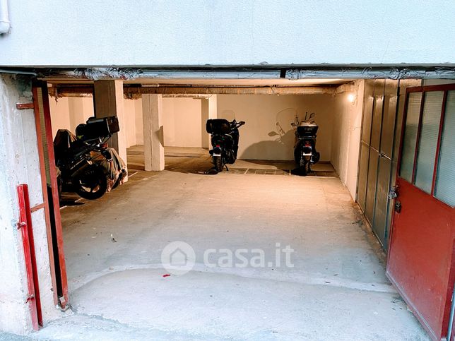 Garage/posto auto in residenziale in Via Monsignor Salvatore Vattuone 49