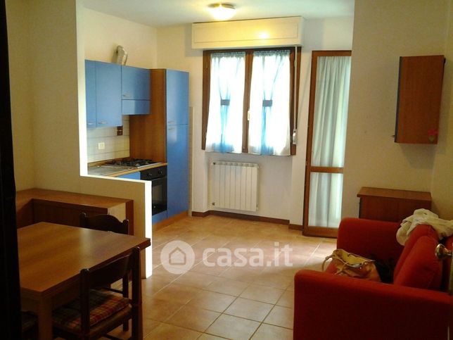 Appartamento in residenziale in Viale Cento Fiori 33