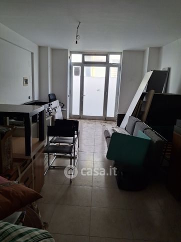Ufficio in commerciale in Via Vecchia Stazione 17