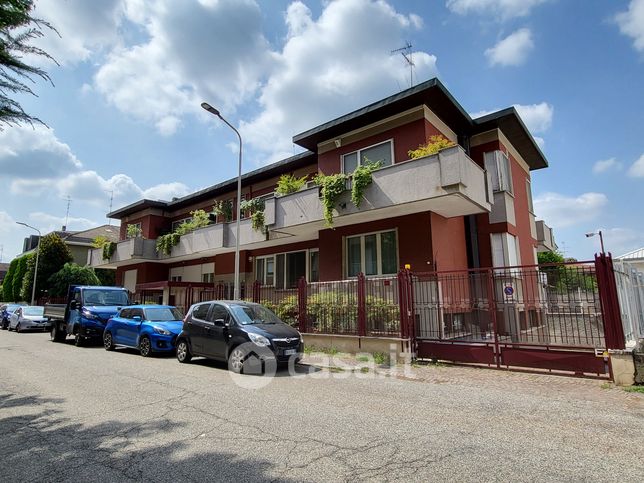 Appartamento in residenziale in Via Fratelli Rosselli 17