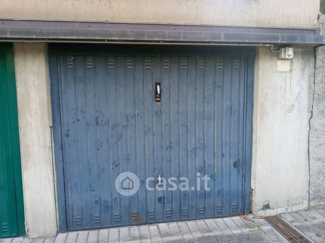 Garage/posto auto in residenziale in Via Quintino Sella 1