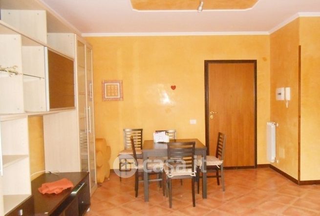 Appartamento in residenziale in Via Giorgio de Lullo