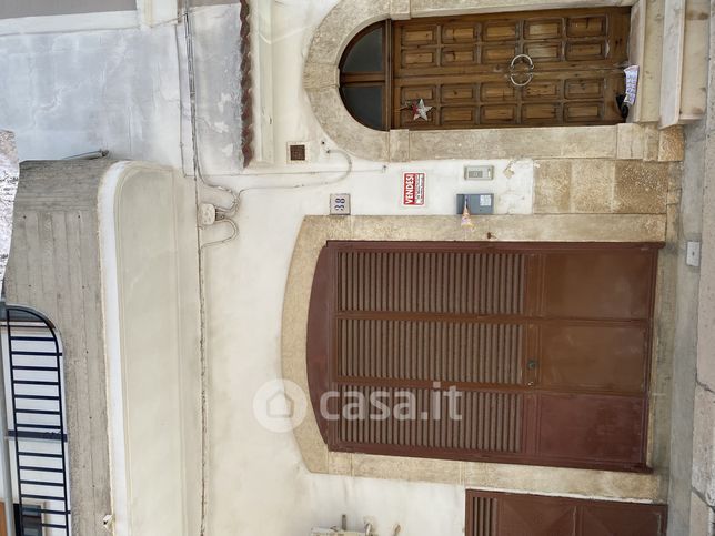 Casa indipendente in residenziale in Via Fornaciari 38