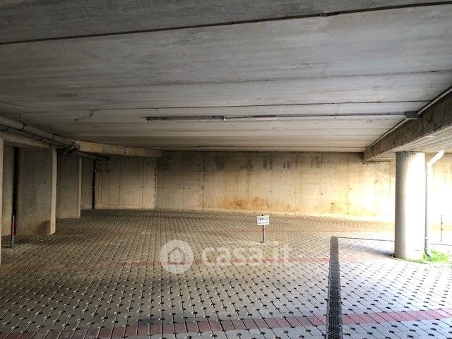 Garage/posto auto in residenziale in Via Verdi 16