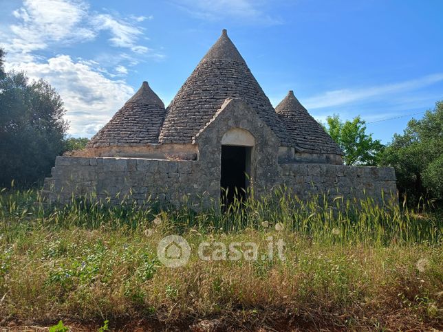 Rustico/casale in residenziale in Strada Comunale Angiuli 16