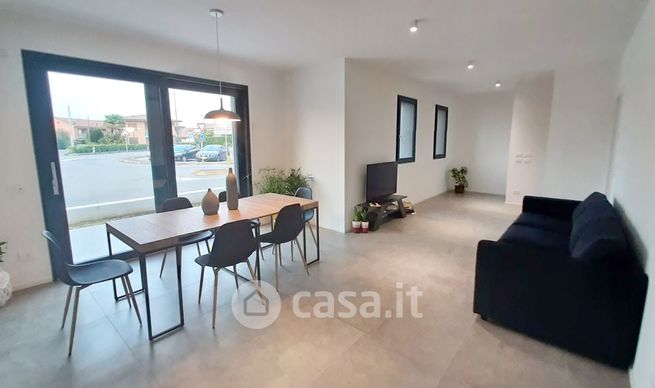 Casa bi/trifamiliare in residenziale in Via Conti Agosti