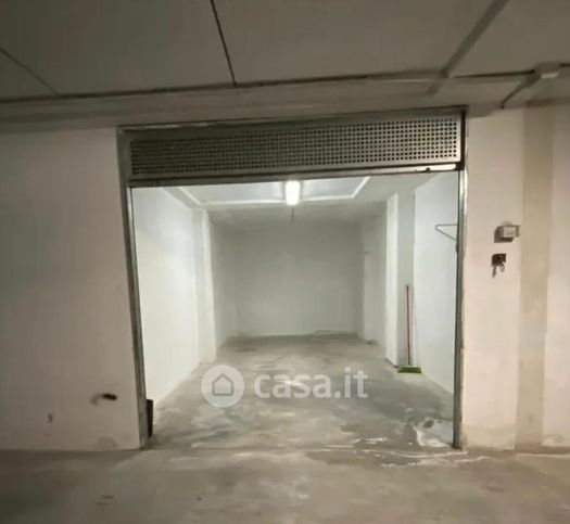 Garage/posto auto in residenziale in Via Napoli-Santo Spirito 164