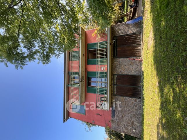 Villa in residenziale in Via Falisca, loc. Rimessuola 2