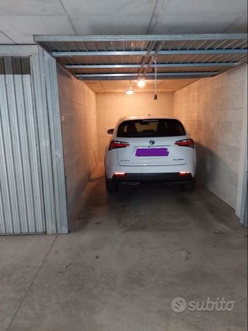 Box/posto auto in residenziale in Via Gian Battista Cipani 36