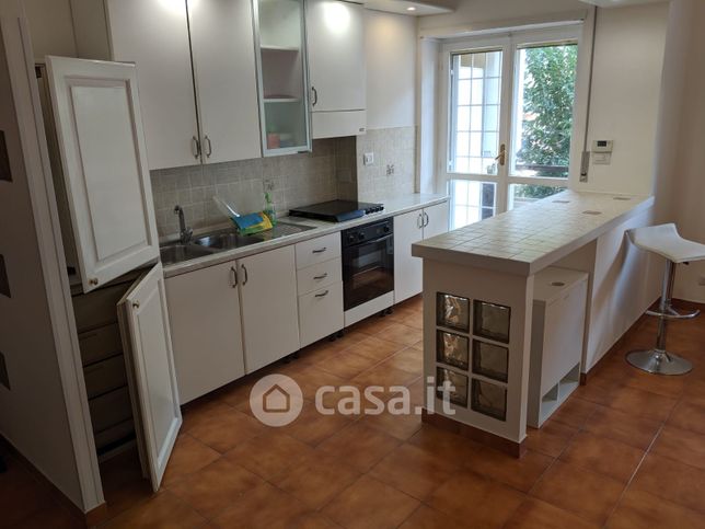 Appartamento in residenziale in Via Tespi 232