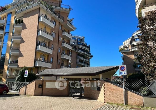 Appartamento in residenziale in Via Aosta 9