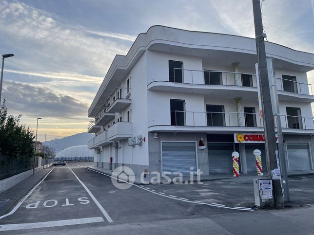 Ufficio in commerciale in Corso Europa 70