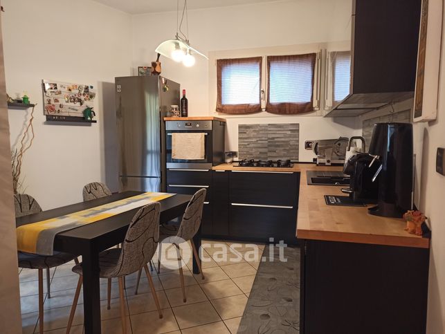 Appartamento in residenziale in Via Paolo della Cella 22