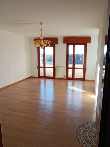 Appartamento in residenziale in Via Monte Cengio