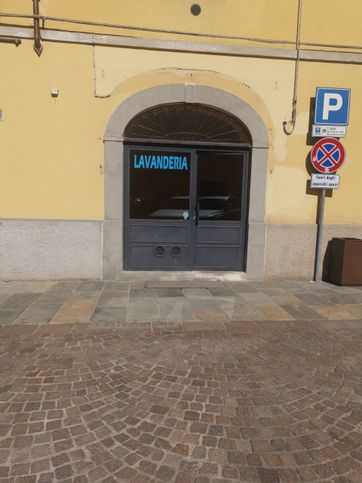 Ufficio in commerciale in Piazza Alfredo Avanzini 12