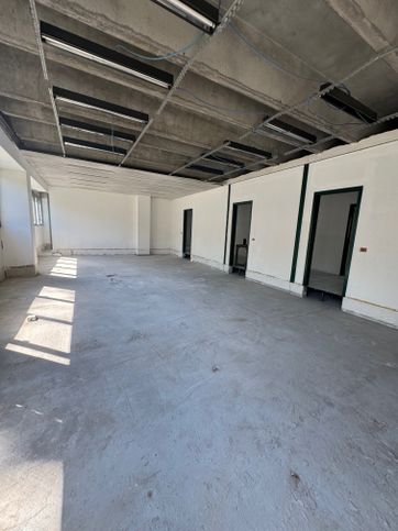 Ufficio in commerciale in Via Virgilio 32
