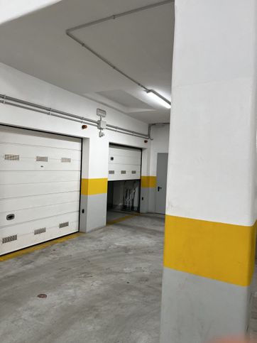 Garage/posto auto in residenziale in Via Costantino Morin 26