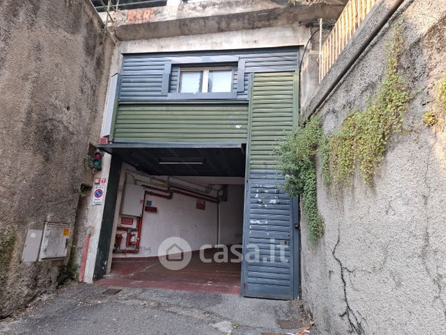Box/posto auto in residenziale in Via della Sirena