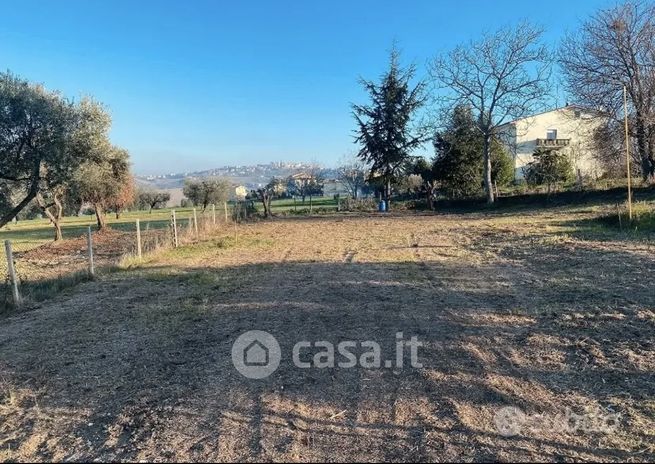 Terreno edificabile in residenziale in Via fermana sud 455