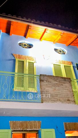 Casa indipendente in residenziale in Via Contardo Ferrini 105