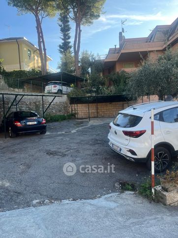 Box/posto auto in residenziale in Via Padre Semeria