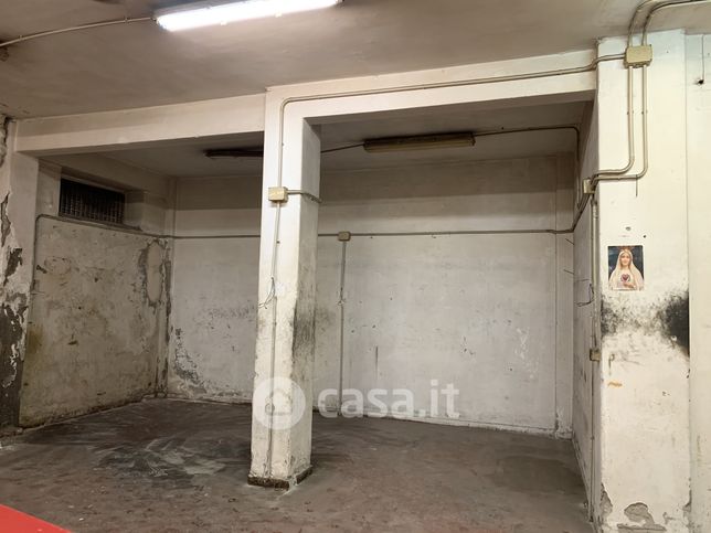 Garage/posto auto in residenziale in Via Giuseppe Buonomo 86